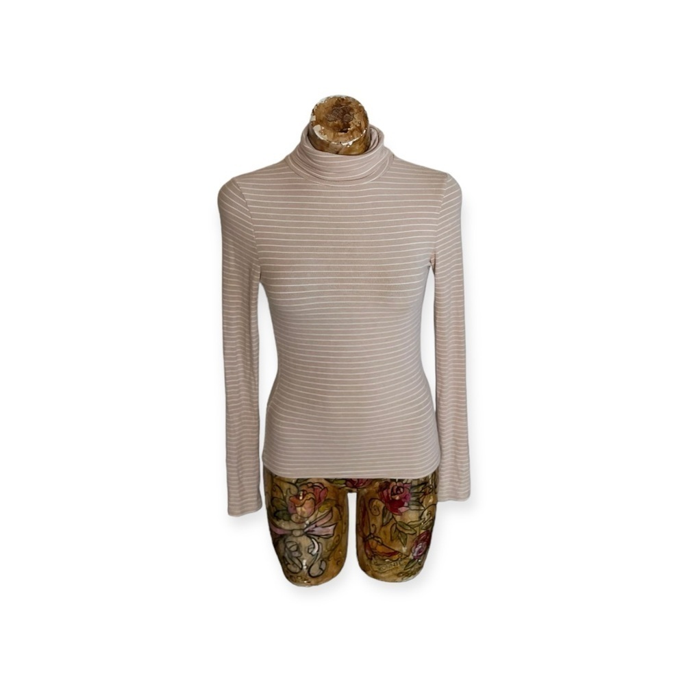Perfect top sweater turtleneck cream white small xs